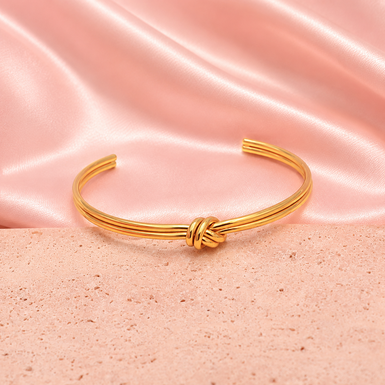 18K Gold-Plated Knot Open Bracelet