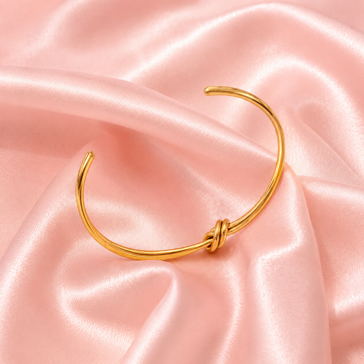 18K Gold-Plated Knot Open Bracelet